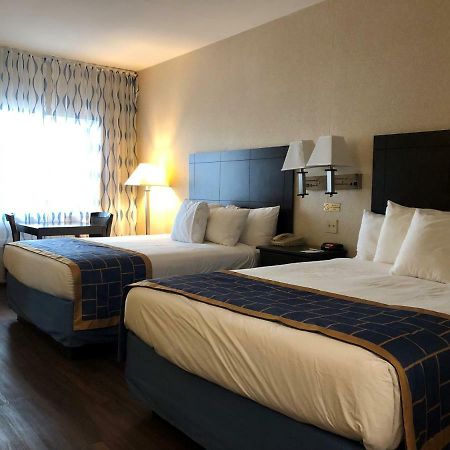 Days Inn By Wyndham Grants Bagian luar foto