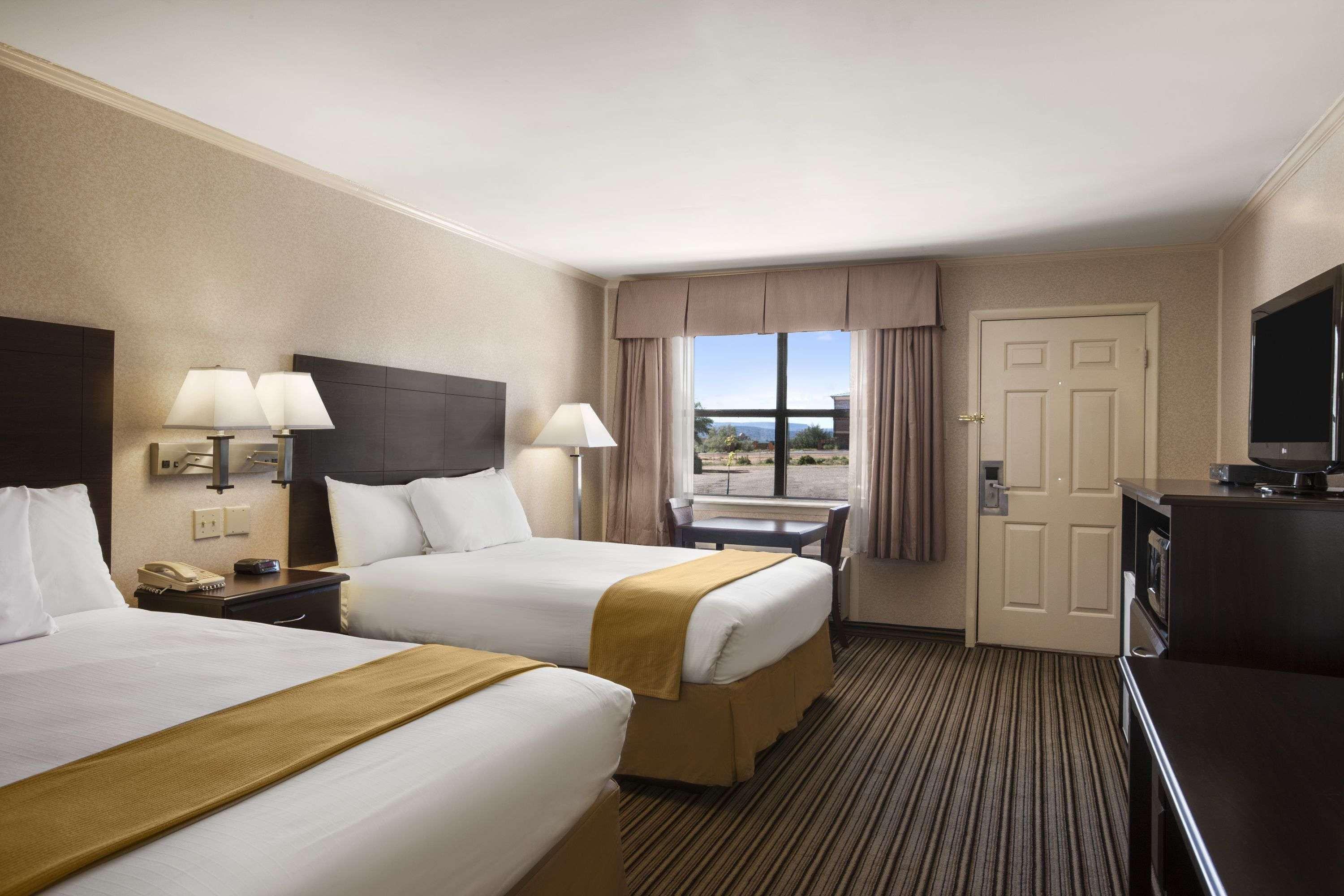 Days Inn By Wyndham Grants Bagian luar foto